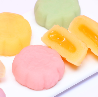 1.9元包邮！爱巧 冰皮流心奶黄月饼 随机口味2个