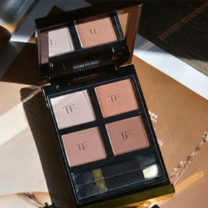 TOM FORD 四色眼影 温柔“初恋盘”sous le sable TOM FORD 四色眼影 温柔“初恋盘”sous le sable