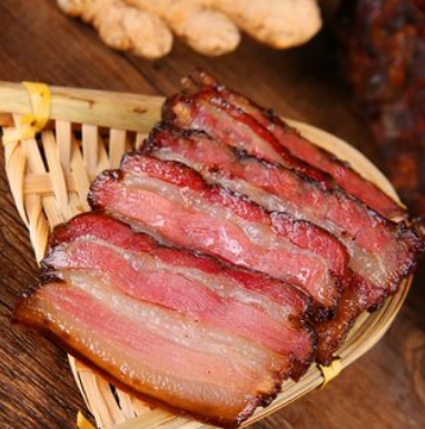 5.9元包邮！农家自制湘西柴火烟熏咸肉200g
