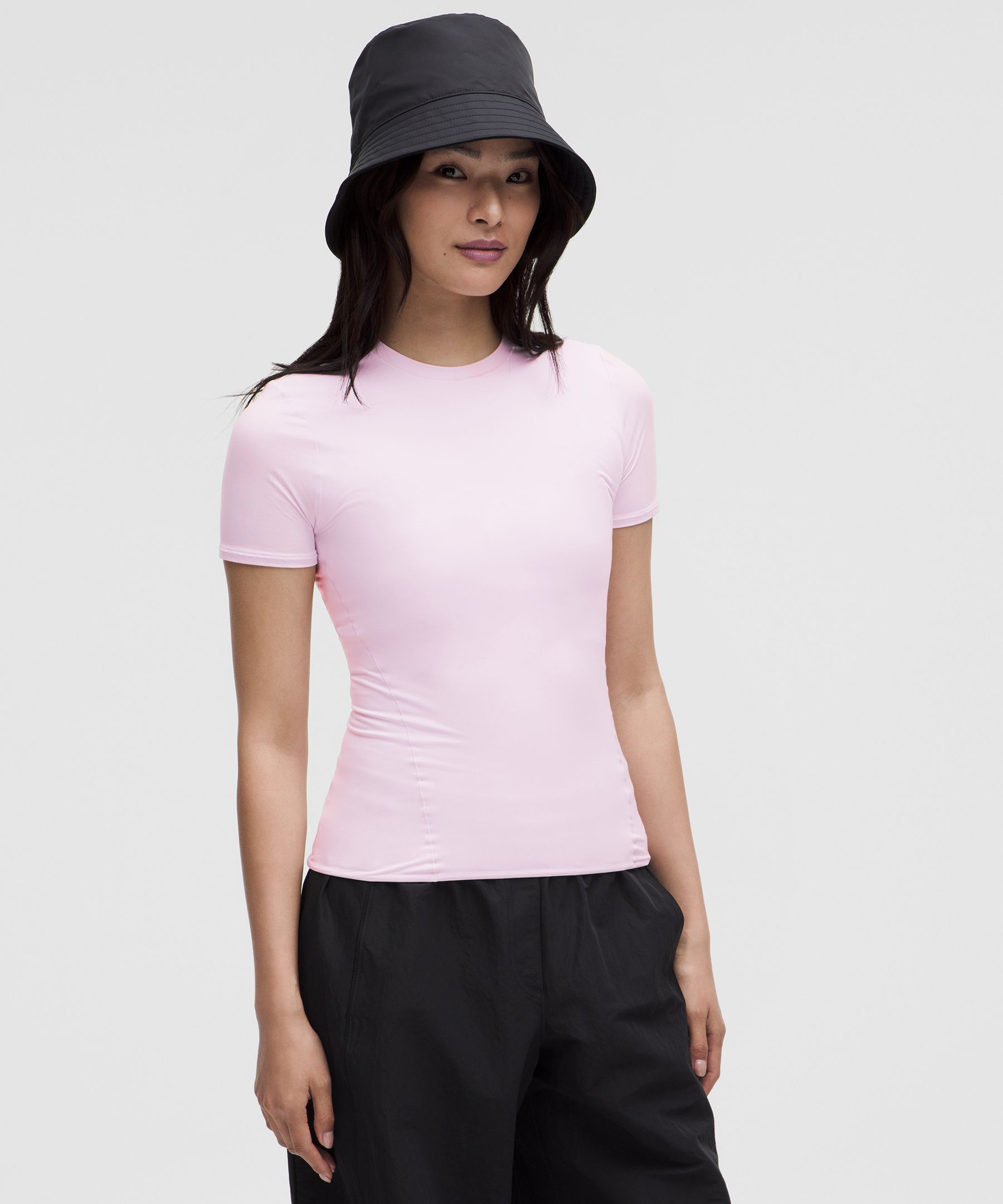 Lululemon Wundermost Ultra-Soft Nulu 女士T恤