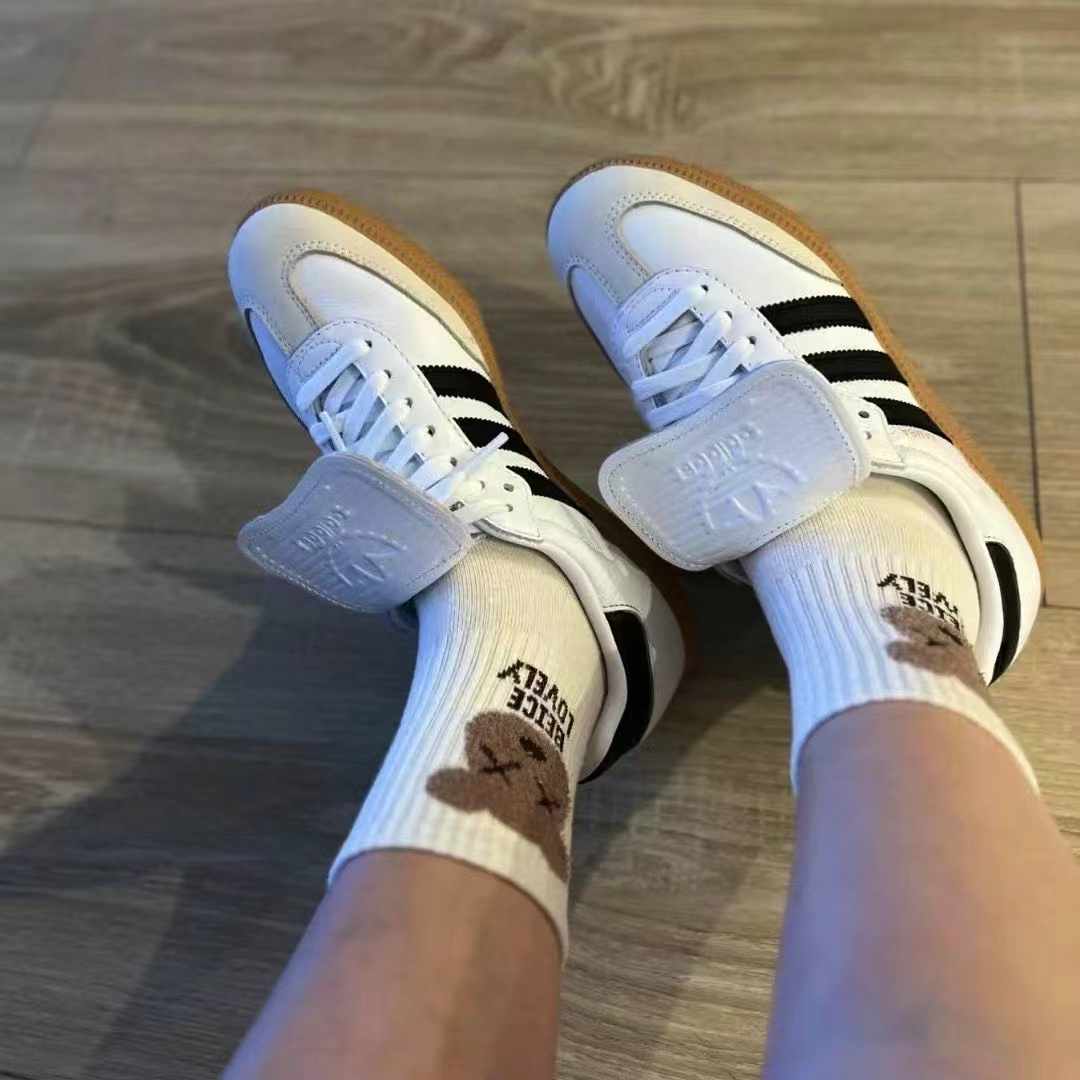 Adidas白色Samba LT运动鞋5折起