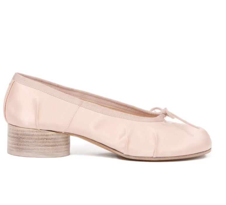 Maison Margiela 粉色缎面Tabi 芭蕾鞋8折特惠
