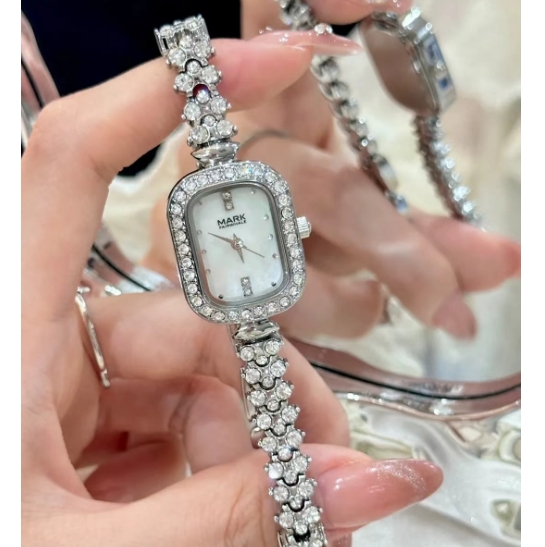 马克华菲小龙女手表到手79.2元