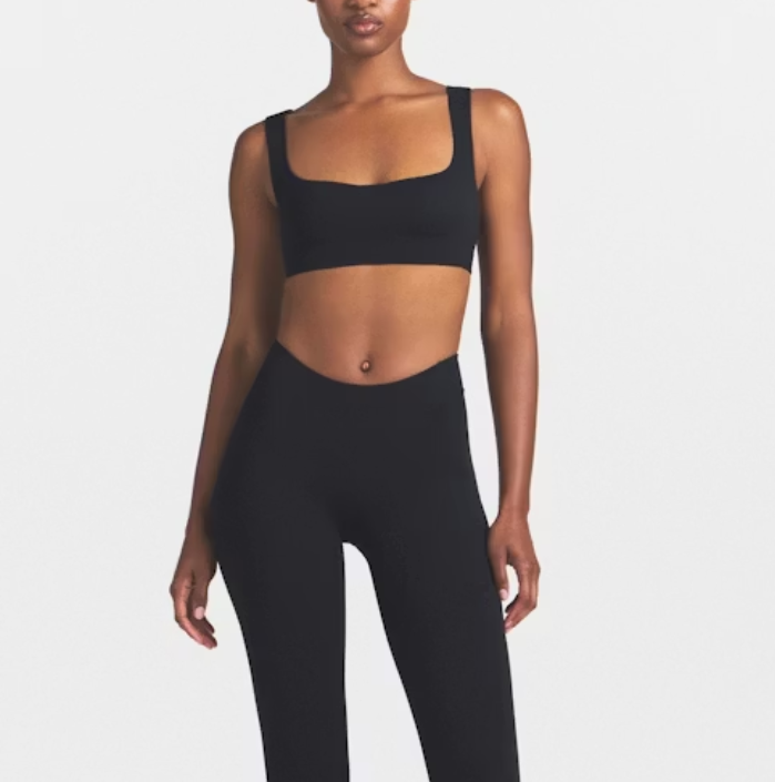 预告：NikeSkims Studio Stretch系列 | 舒适塑形两不误