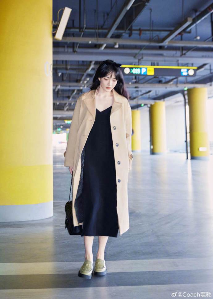 徐璐同款蔻驰tabby 33单肩包_拔草哦