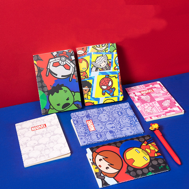 【拍3件发9本！】名创优品漫威系列本子