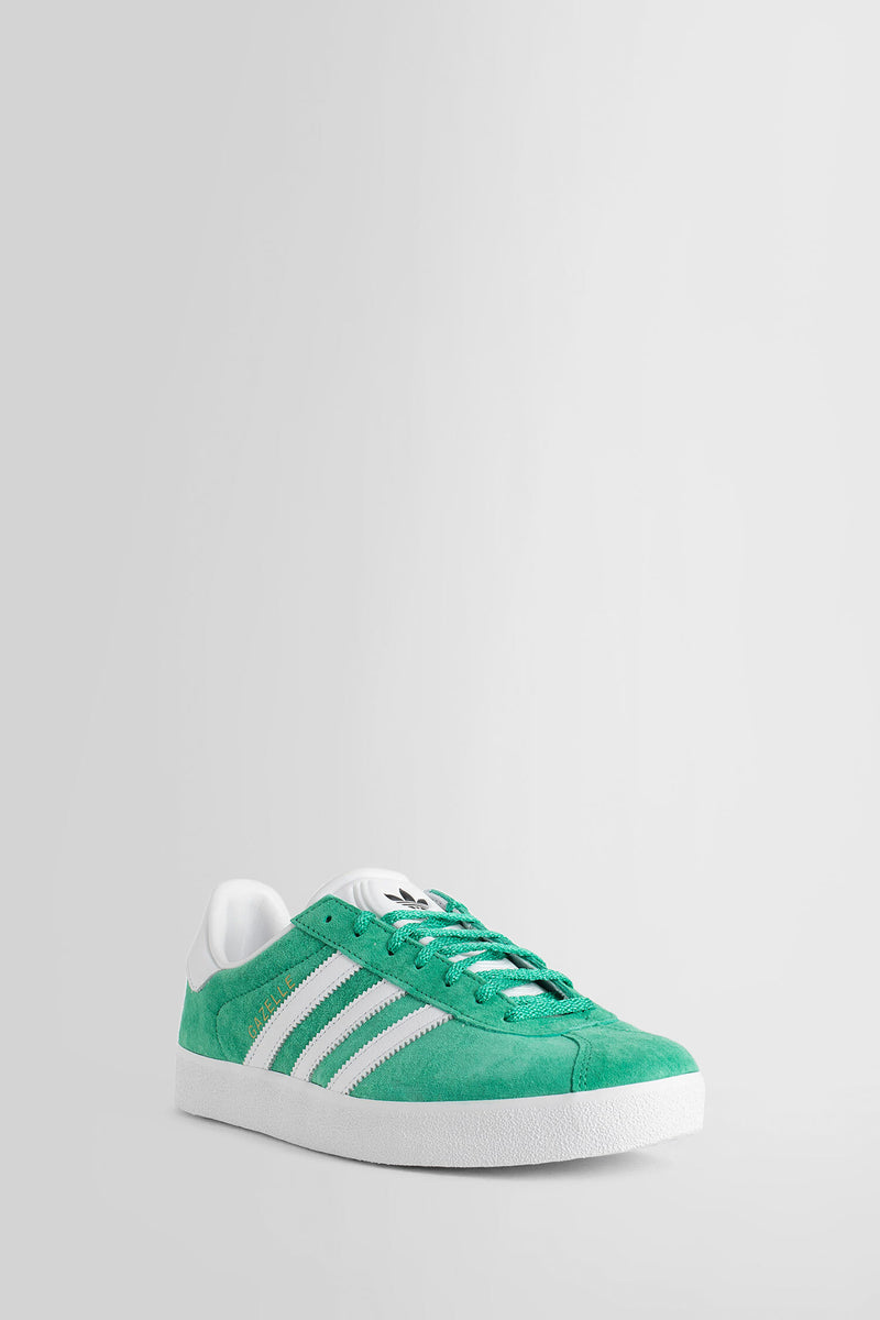 Adidas 运动板鞋