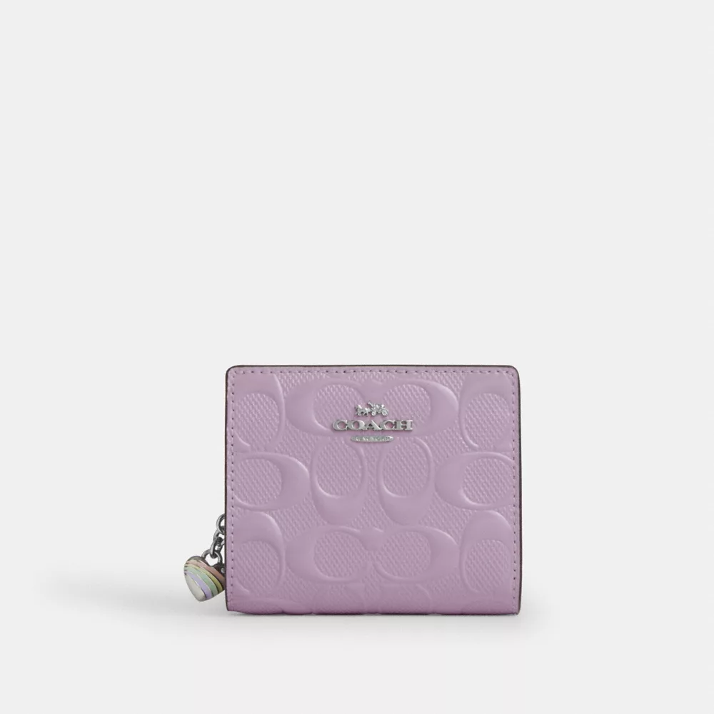coach snap wallet in signature leather with heart charm CDF21-SV/IZ