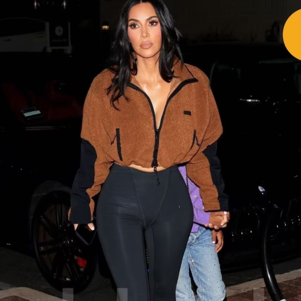 金姐同款Skims摇粒绒短外套低至4折