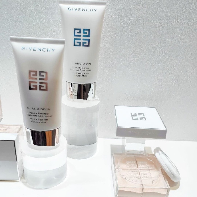 Givenchy 纪梵希美白系列blanc Divin新品3月1日上市 拔草哦