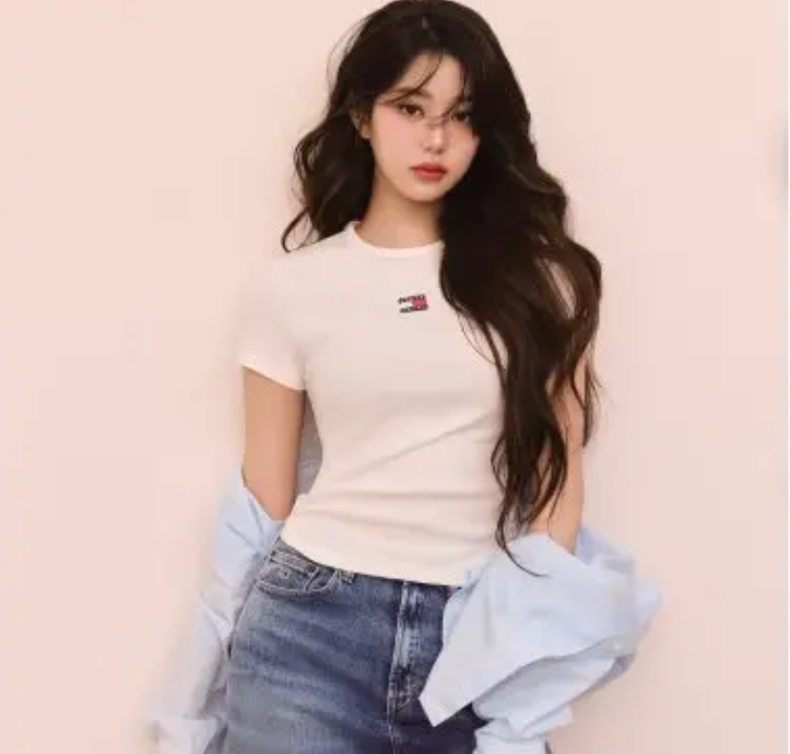 网一：Farfetch 额外8折｜Moncler、Miumiu定价优势