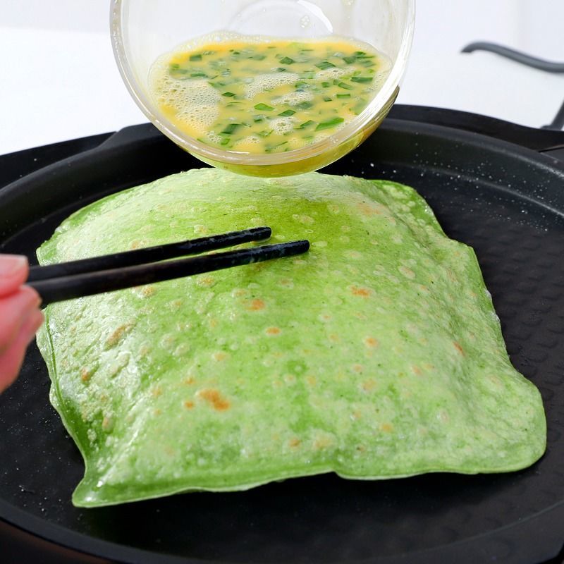 果蔬鸡蛋灌饼皮蔬菜鸡蛋灌饼菠菜南瓜紫薯