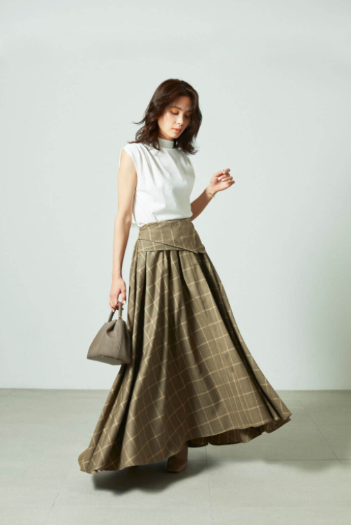 snidel 推出2021年秋季新款连衣裙