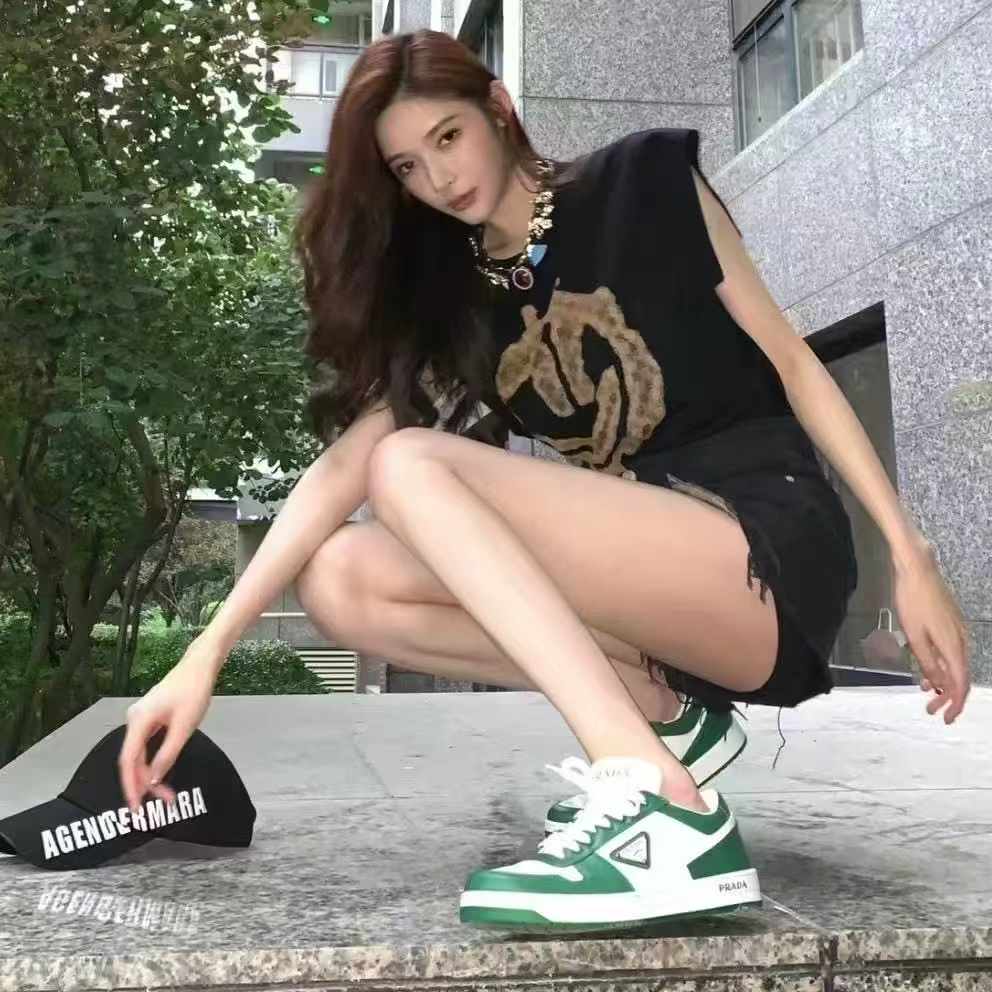 Prada Downtown运动鞋限时优惠