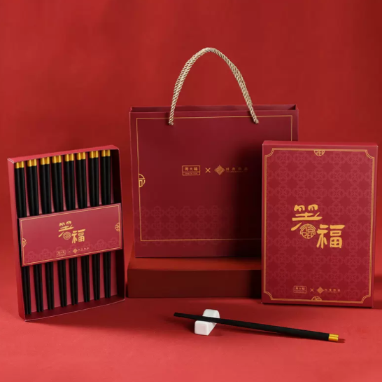 29元包邮！共禾京品 周大福联名 箸福合金筷8双装礼盒装