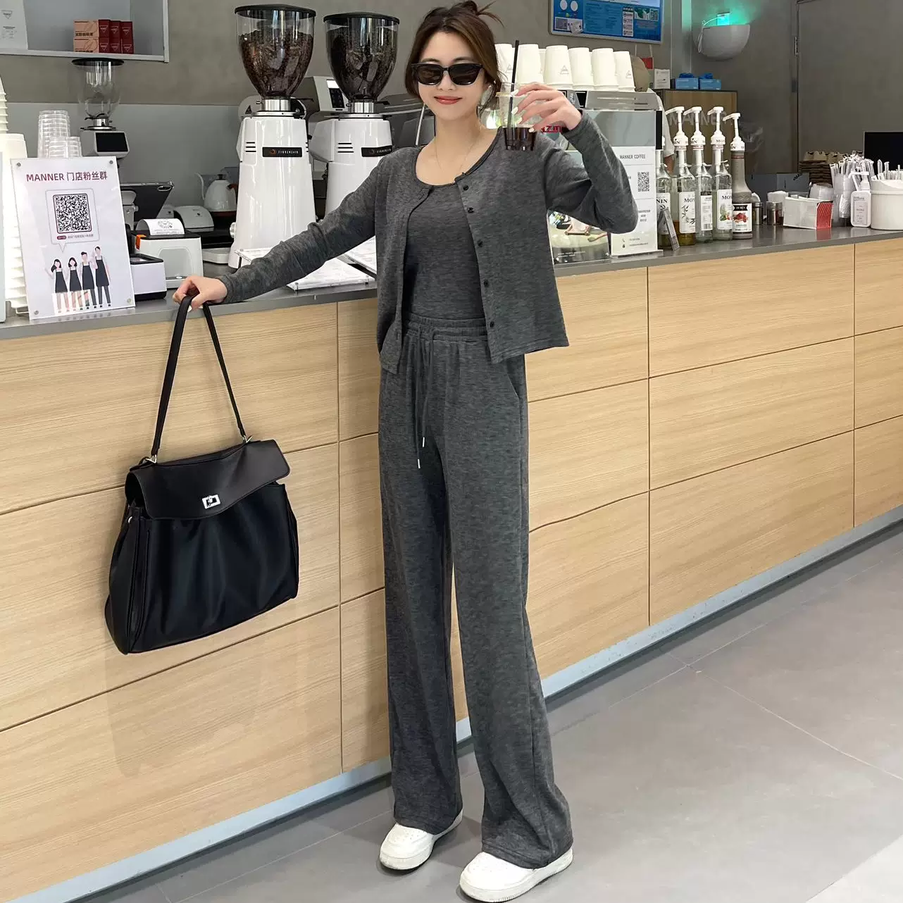 唐狮DESSO轻熟气质套装新款背心开衫外套阔腿裤时装糯米三件套