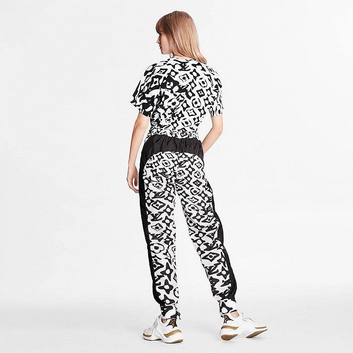 新品|奢侈品牌路易威登携手艺术家urs fischer打造全新老花图腾系列