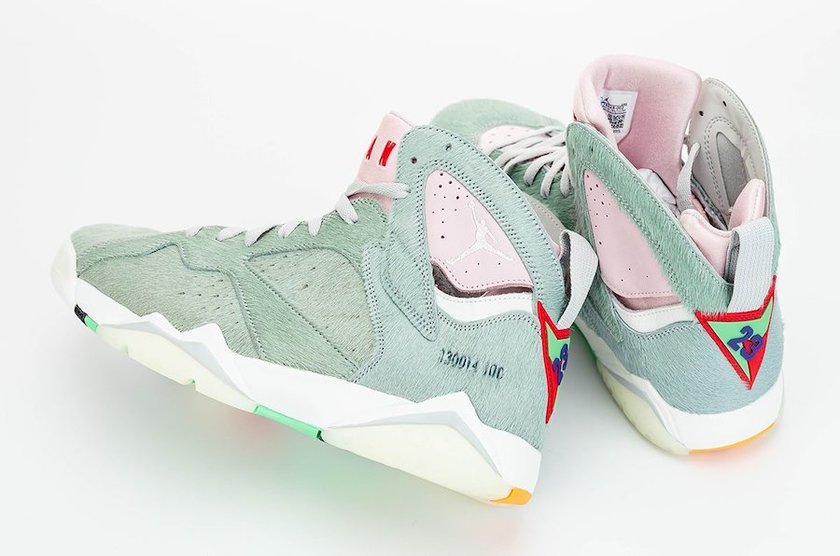 高规格用料！Air Jordan 7 “Hare 2.0” 最新实物图爆出！定价高了不少