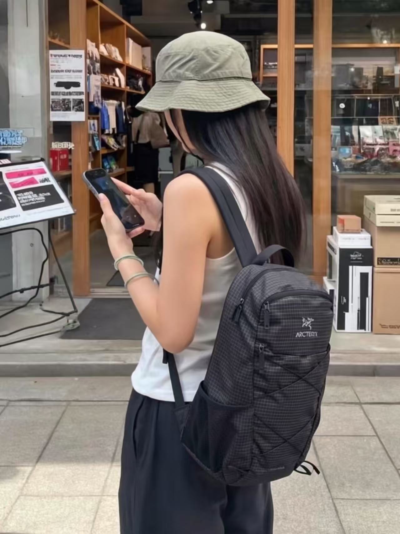 始祖鸟Aerios双肩包9折补货