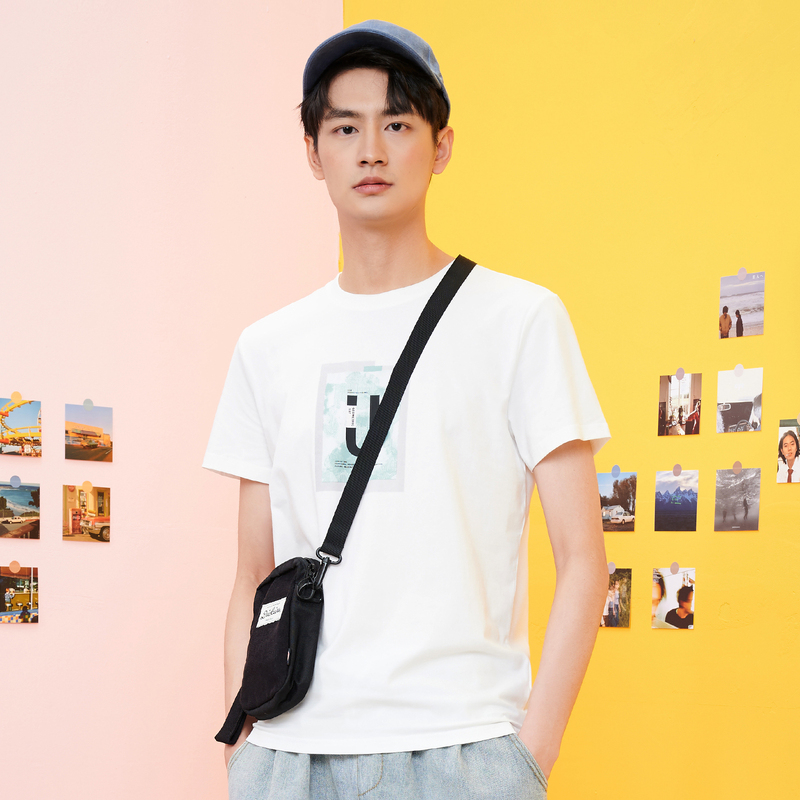 【快鱼】2022夏帅气百搭圆领短袖T恤男