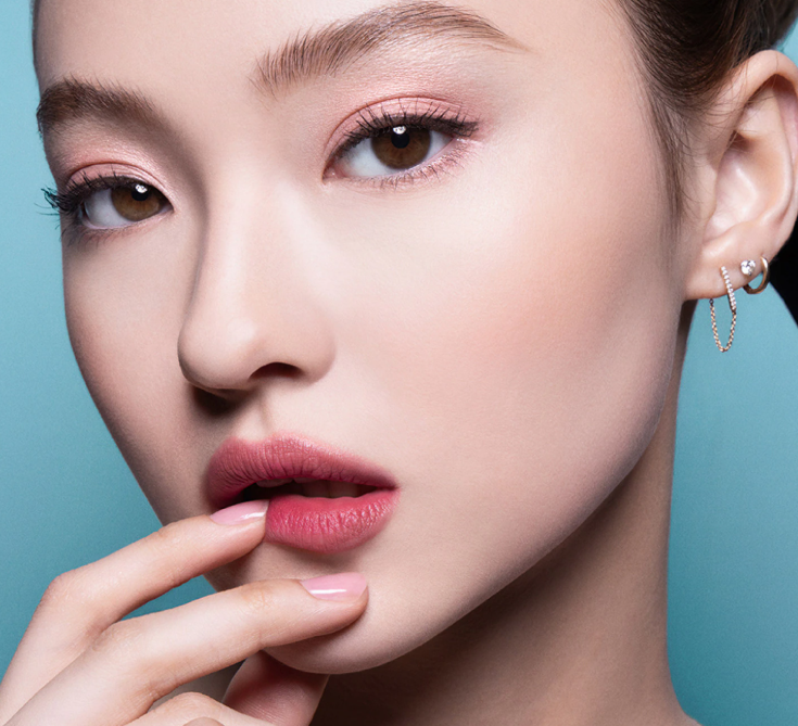 新品上市：MAC Cosmetics 轻柔雾弹家族 轻薄花瓣触感
