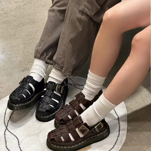 Dr Martens Wrenlie 黑色罗马凉鞋
