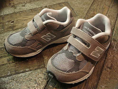 new balance kv990 hook and loop