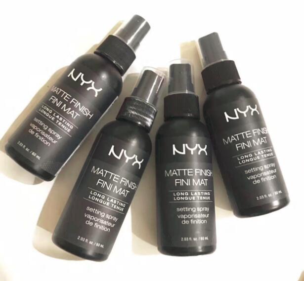 买三免一!NYX 雾面定妆喷雾 60ml*3瓶装折后价£11.33(约102元),每瓶约34元