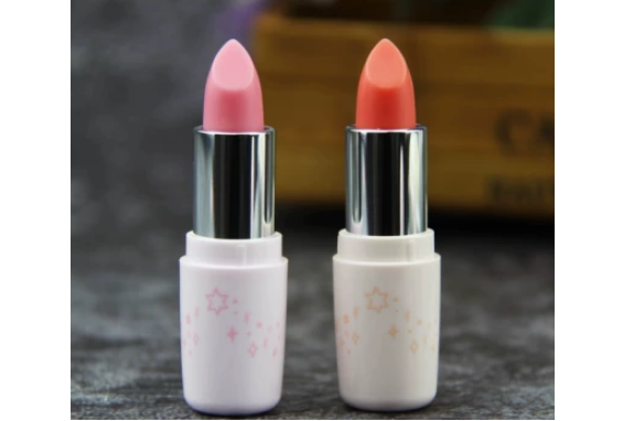 18新品sana 素肌纪念日24小时保湿滋润护唇膏 新低980日元 约 60 拔草哦