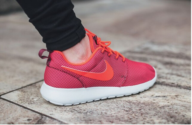 Nike Roshe One 59.99