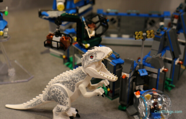 lego乐高75919混血霸王龙破笼而出