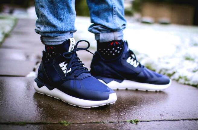 jimmyjazz现有阿迪达斯tubular两件120刀专场