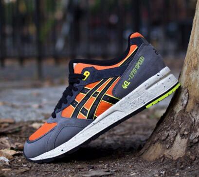 6PM ASICS Tiger 4