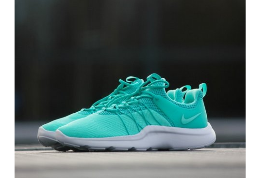 Nike Darwin 5 35