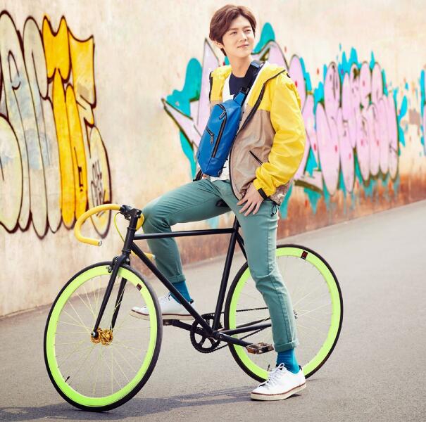 coach 蔻驰refined pebbled campus pack男士真皮单肩包