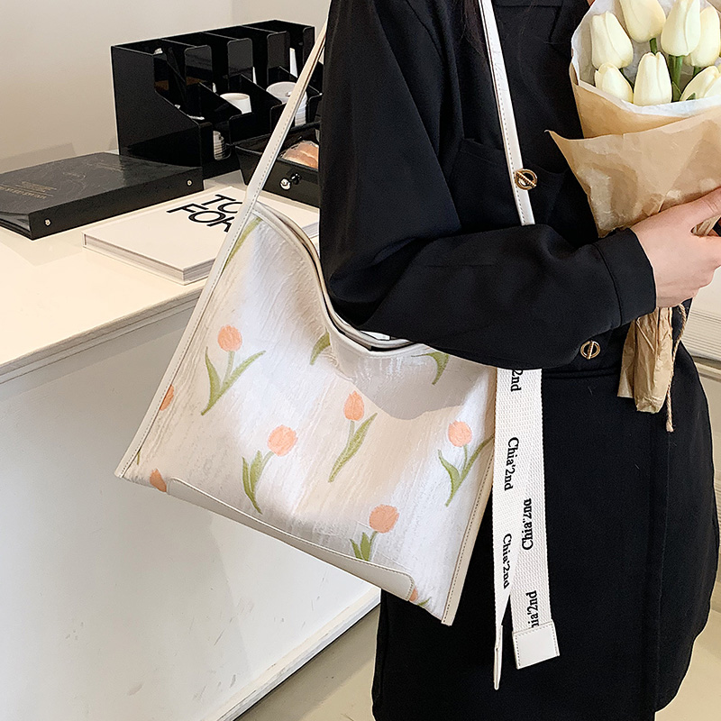 四金冠！MISS家郁金香大容量百搭休闲托特包