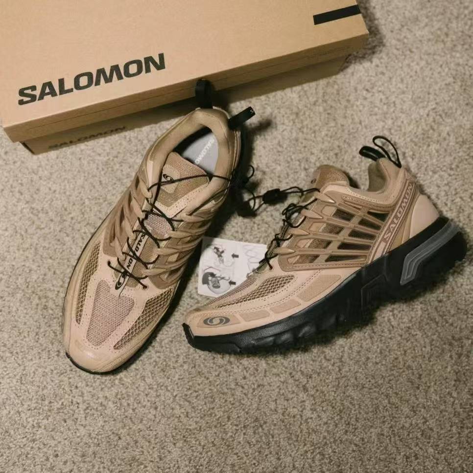 a168a3fc 81c4 4130 8034 1910886ad3de - August Style Steals: Top Picks from the SSENSE Sale to Elevate Your Wardrobe