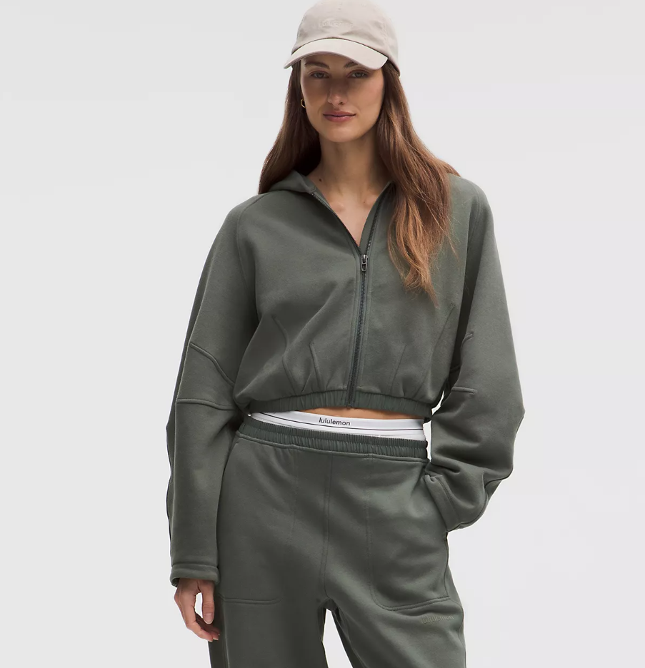 Lululemon Loungeful短款卫衣 5.8折特惠