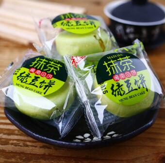 7.9元包邮！千丝抹茶绿豆饼整箱 500g