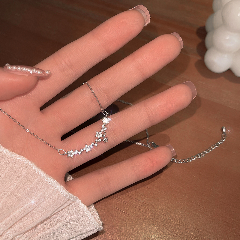 【樱桃失焦】2022新款超仙精致锆石花朵项链