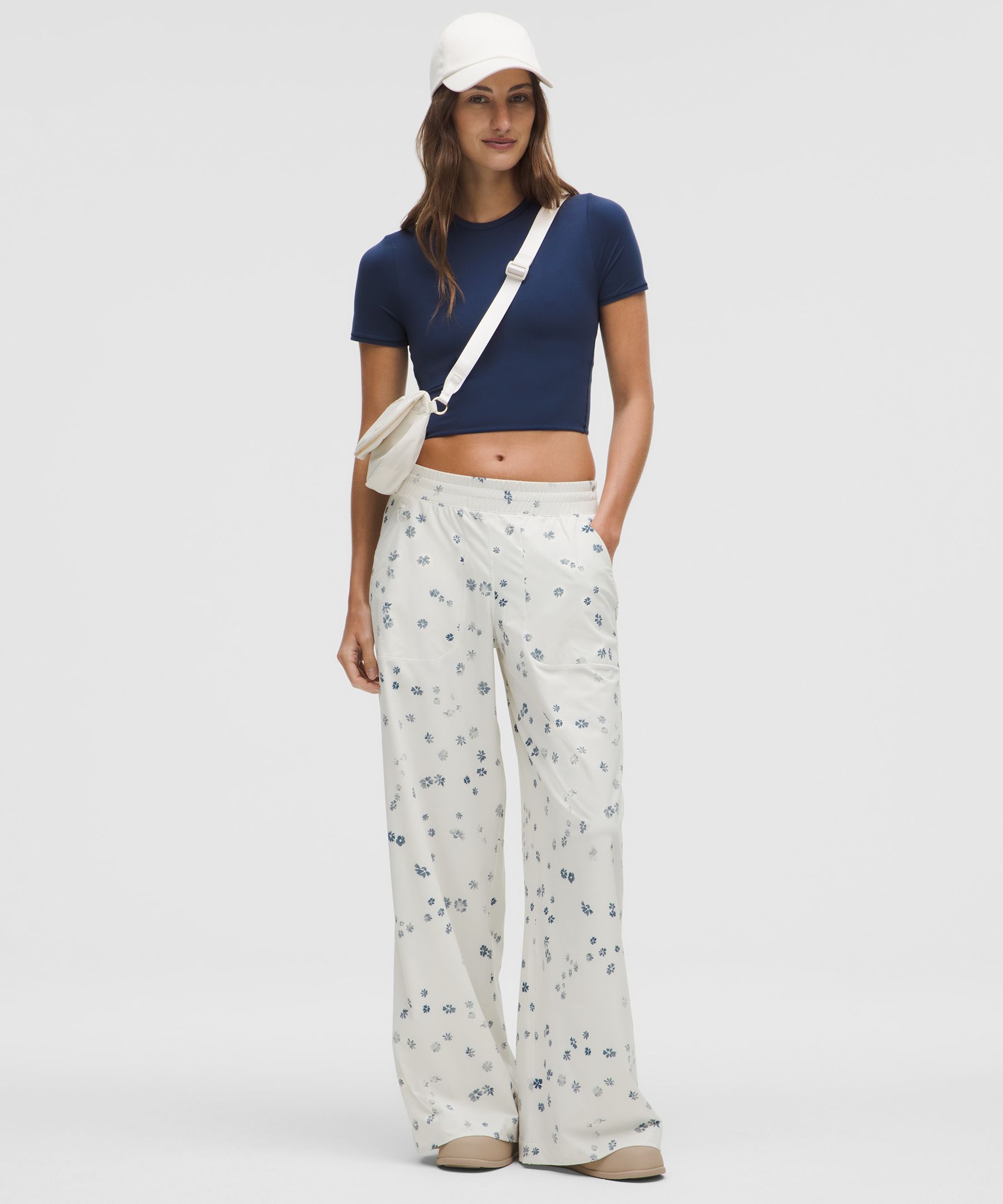 Lululemon Swift Mid-Rise 女裤