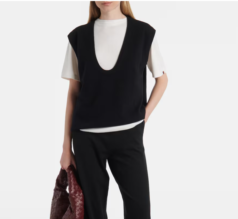 Extreme Cashmere 黑色大U领羊绒背心56折特惠