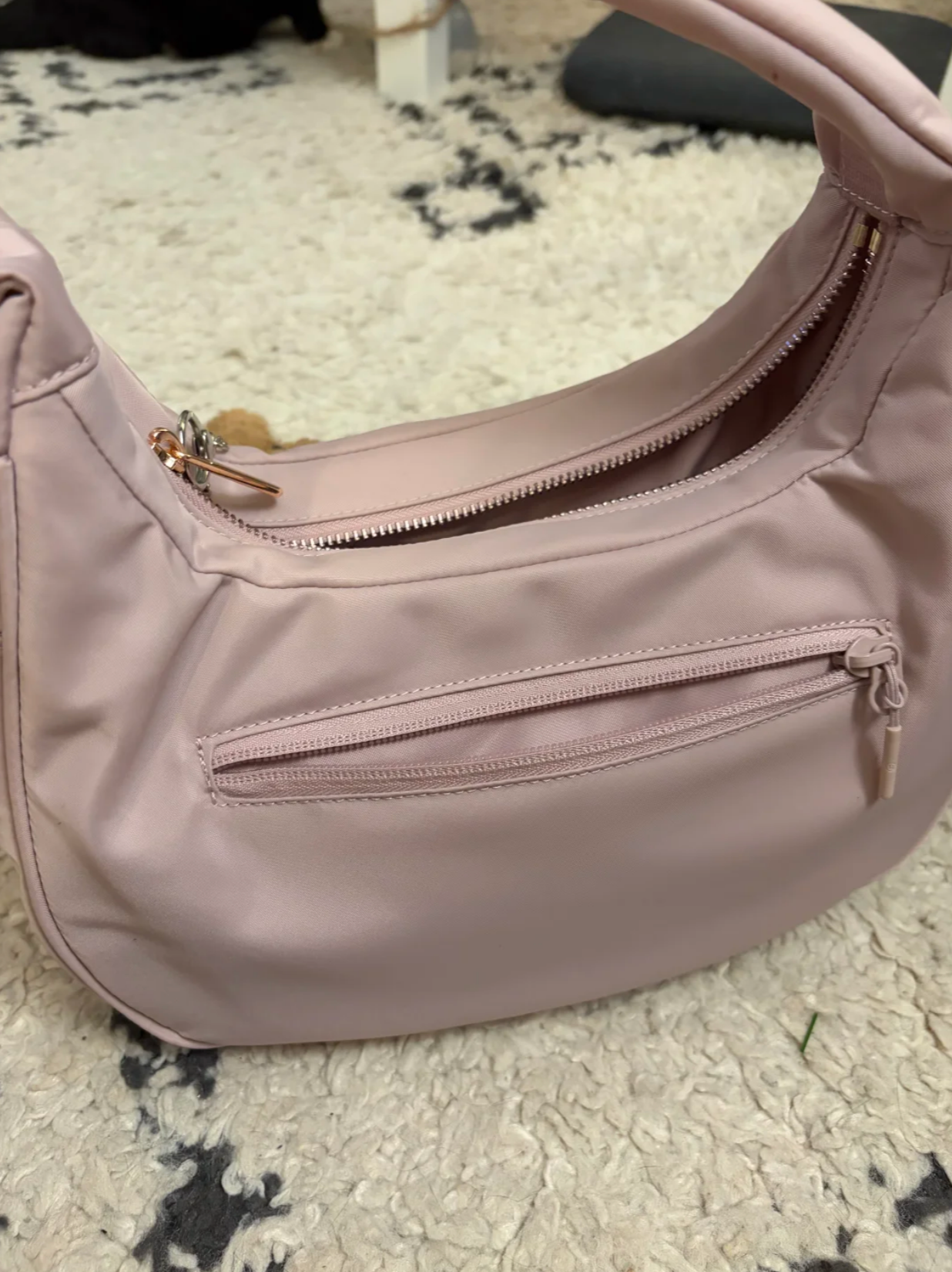 Lululemon Bag Capacity Test with Water Bottle