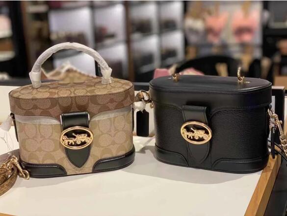 coach蔻驰georgie马车盒子包 黑色