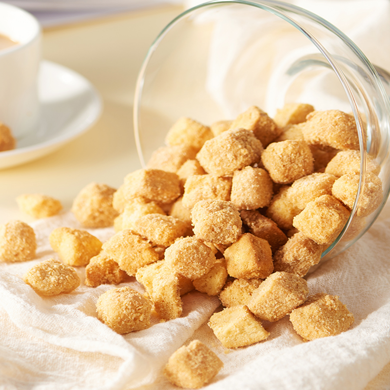 伊利脆面包块健康餐办公室健康休闲零食