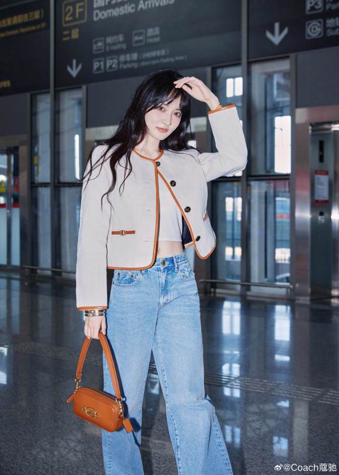 徐璐同款蔻驰avery单肩包_拔草哦