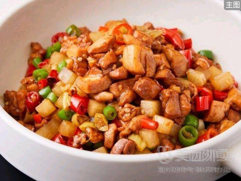 曾府湘菜宫爆鸡丁套餐仅需21.5元，含米饭汤品泡菜