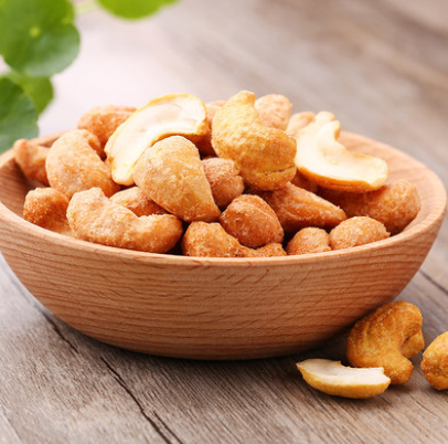 18.9元包邮！创味工坊 越南炭烧腰果100g*3