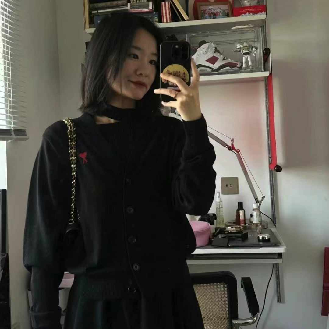 AMI黑色小爱心开衫56折起
