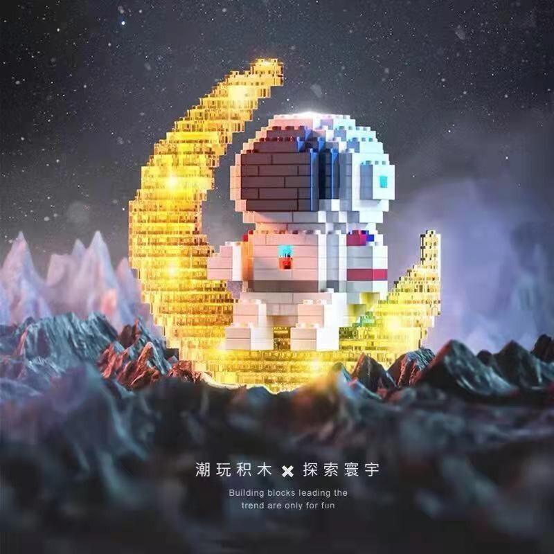 【到手12.9元包邮】鑫哲（xinz）月亮宇航员摆件手办积木